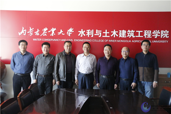 http://sjy.imau.edu.cn/__local/A/1B/B0/CCA0FDC8BEBDA4708C7E85F9612_1B71506A_5060B.jpg